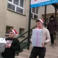 2021-12-19_swiateczna_paczka_8